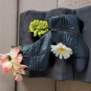 Leather grey booties, Sz 10.5W